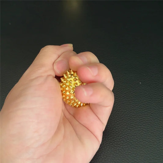 2 pcs Hand and Palm Magnetic Acupoint Acupuncture Massage Ball.