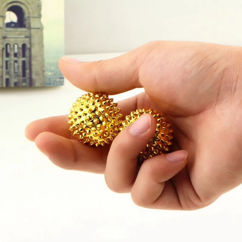 2 pcs Hand and Palm Magnetic Acupoint Acupuncture Massage Ball.